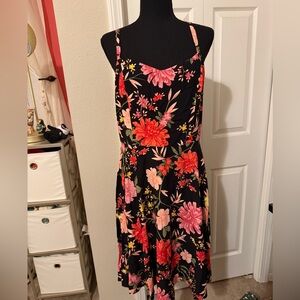 EUC Old Navy Floral Black and pink Dress. Size Large.